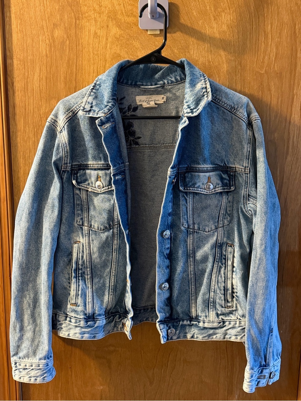 H&M Denim Jean Jacket W/ embroidery on back size 8